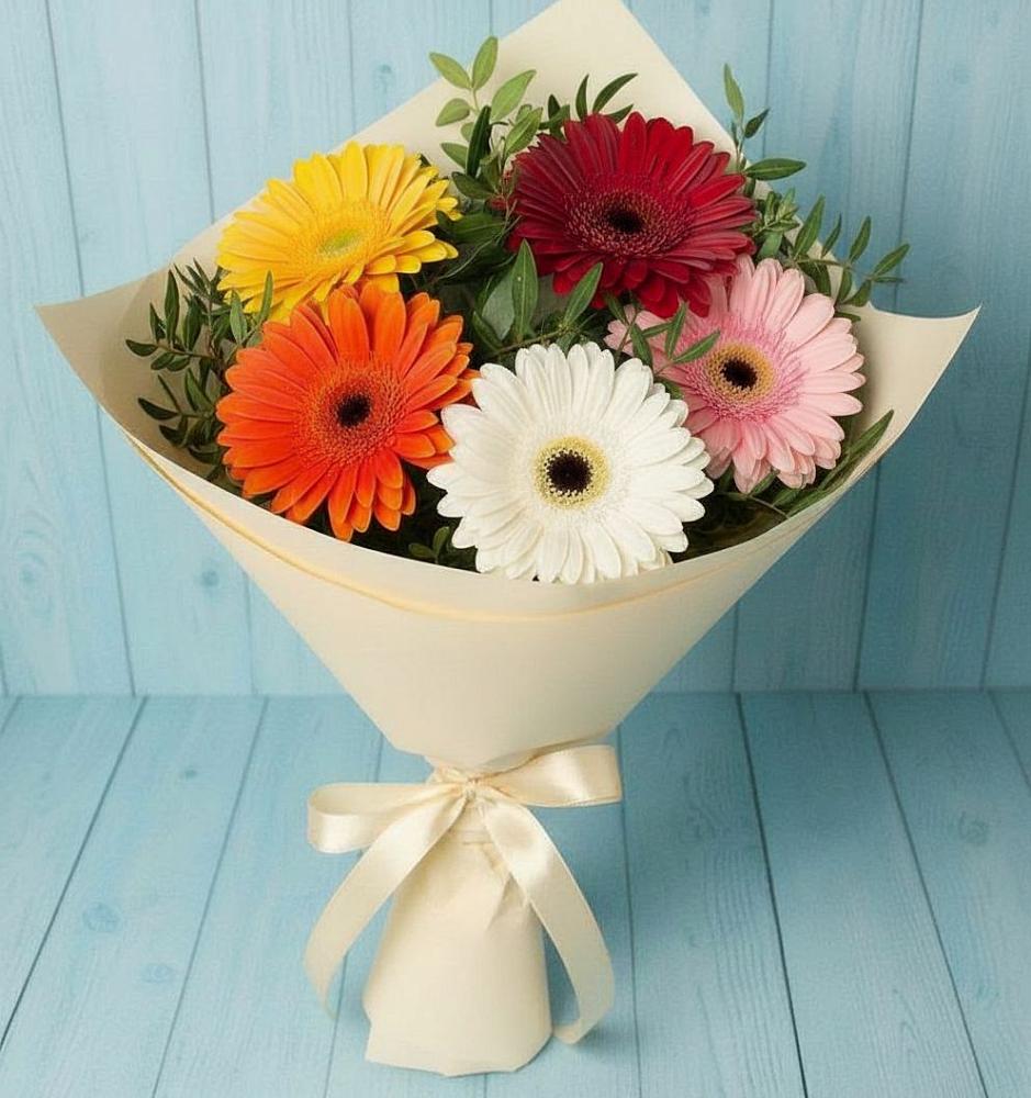 Букет цветов из: Герберы в Черное