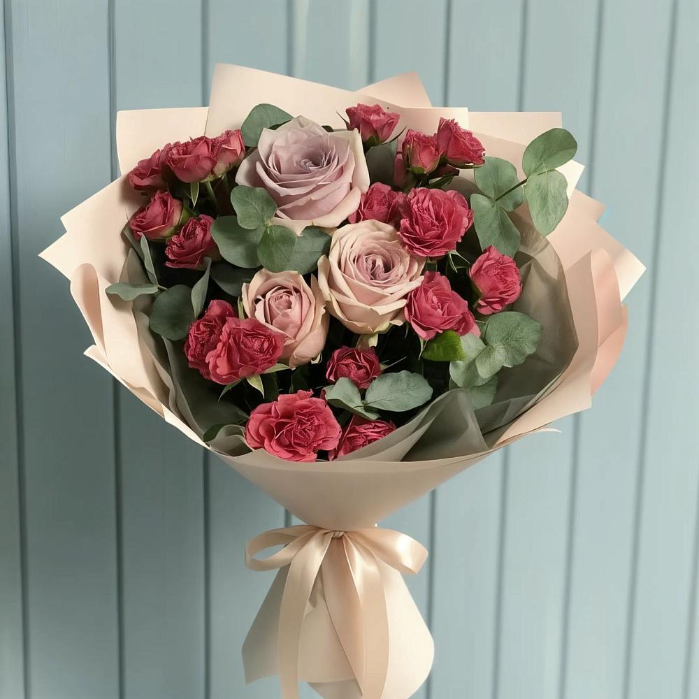 Букет цветов из: Гвоздики и Розы в Черное