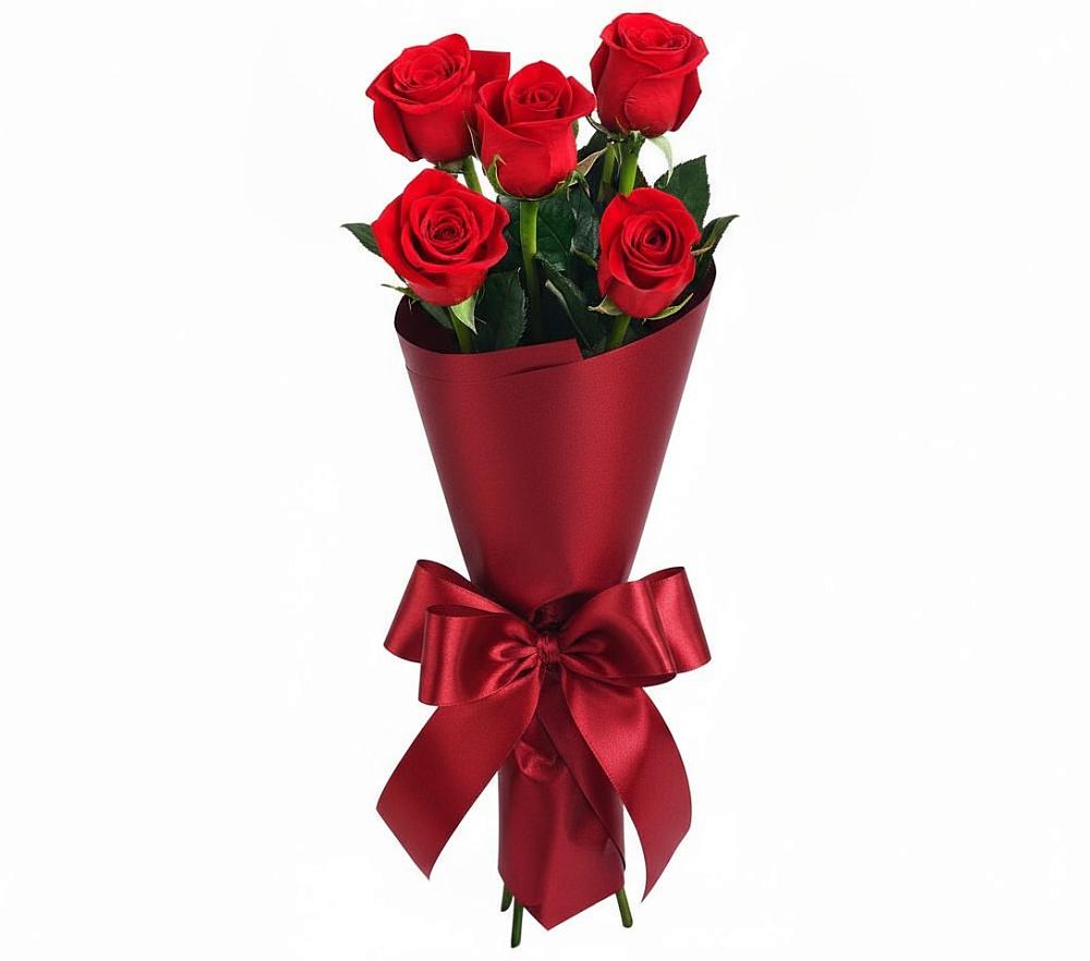 Букет 5 Красных роз Эдлесс Лав в Черное