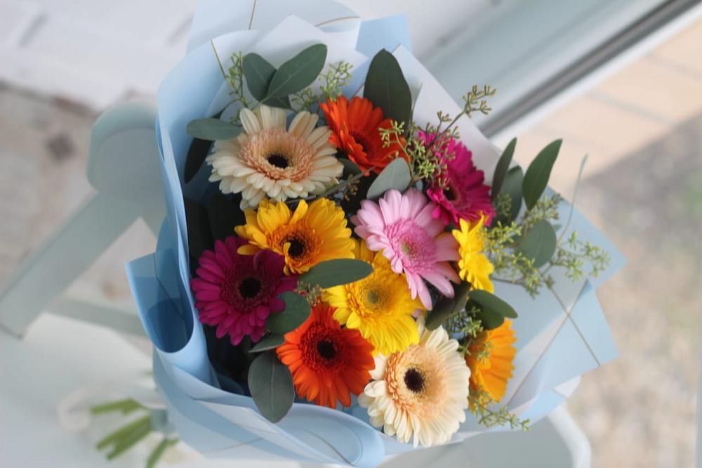 Букет цветов из: Герберы в Черное