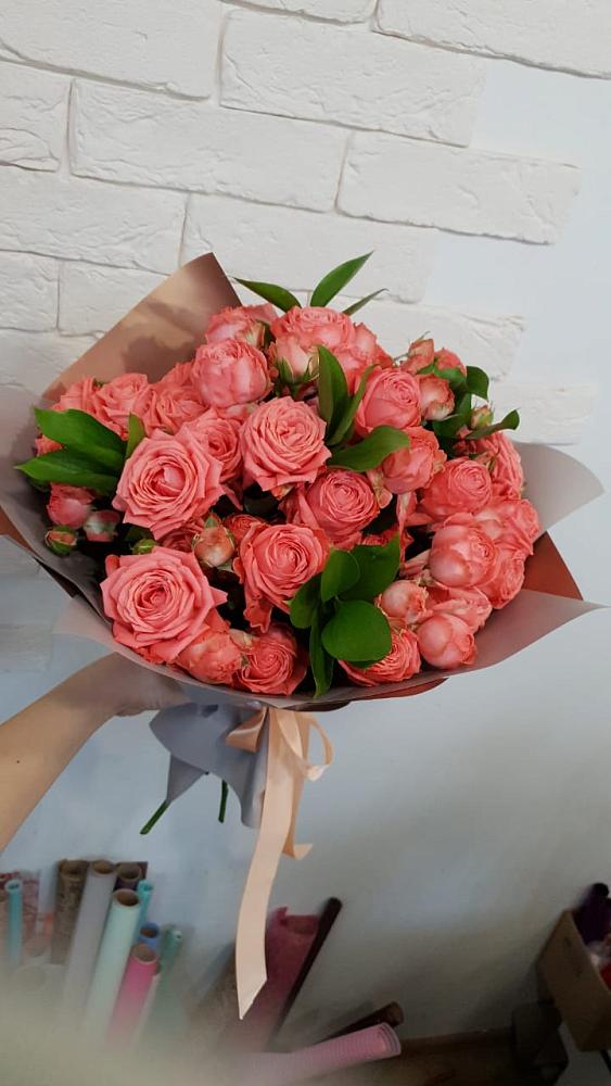 Букет цветов из: Розы в Черное