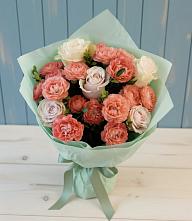 Букет цветов из:  Розы в Черное