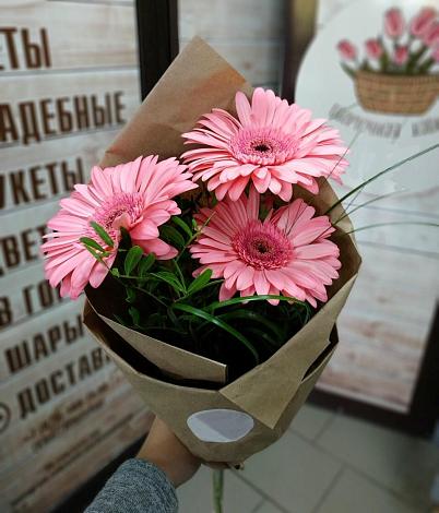 Букет цветов из: Герберы в Черное