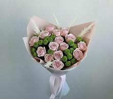 Букет цветов из:  Розы и Хризантемы в Черное