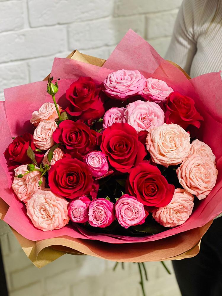 Букет цветов из: Розы в Черное