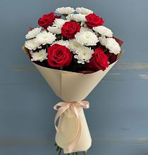Букет цветов из:  Розы и Хризантемы в Черное