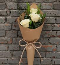 Букет цветов из:  Розы в Черное