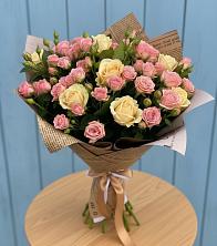 Букет цветов из:  Розы в Черное