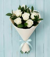 Букет цветов из:  Розы в Черное