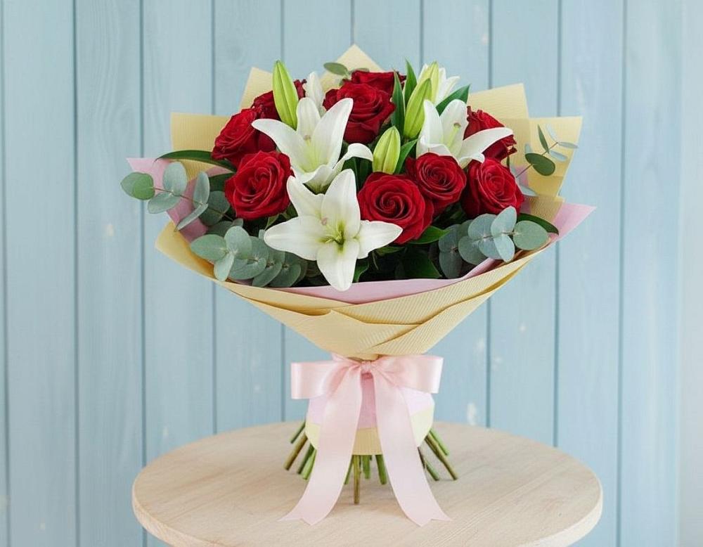 Букет цветов из: Лилии и Розы в Черное